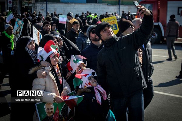 راهپیمایی  یوم الله 22 بهمن در تهران