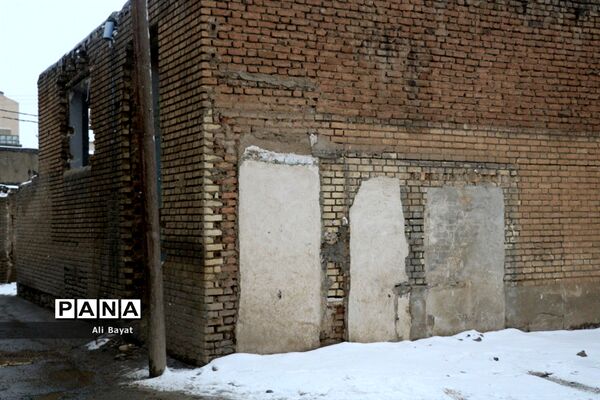 افتتاح زمین های بازی و بازگشایی محله فرخ سرشت توسط شهرداری منطقه ٣ همدان