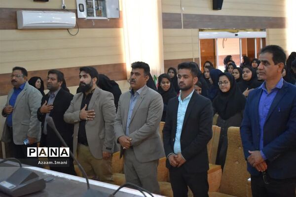 همایش بزرگ دختران امروز، زنان و مادران فردا در سالن شهرداری شهرستان آغاجاری