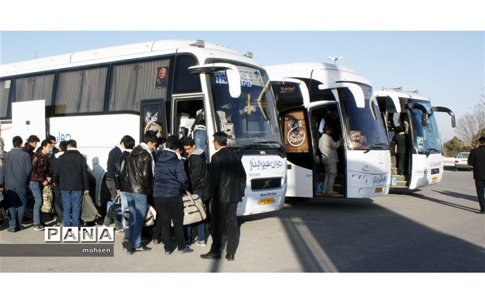 اعزام ۱۶۰ نفر از دانش آموزان میبدی به مناطق جنگی جنوب