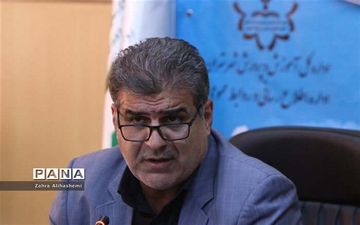 فولادوند: باید بهترین نیروها برای مدارس کم برخوردار در نظر گرفته شوند 
