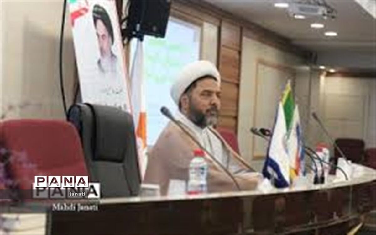 سواد آموزی  گروه سنی ۱۰ تا ۲۰ سال از اولویت های  اصلی  برنامه ها می باشد