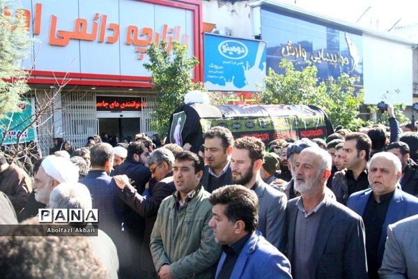 تشییع پیکر آیت‌الله طبرسی در ساری