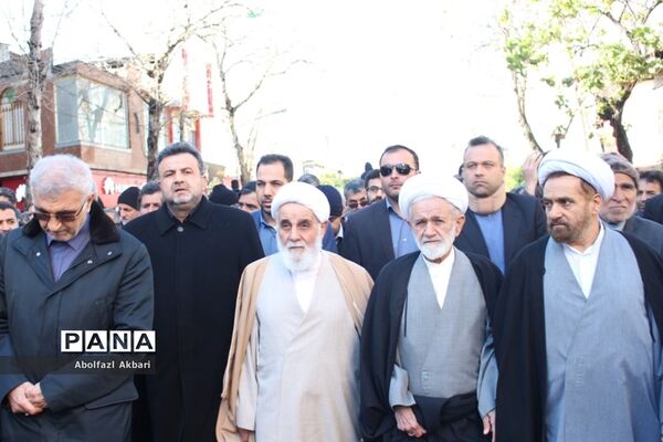 تشییع پیکر آیت‌الله طبرسی در ساری