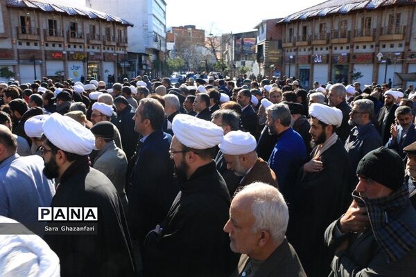آیین تشییع و خاکسپاری پیکر آیت‌الله طبرسی