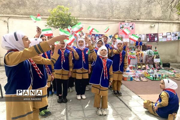 برگزاری جشن دهه فجر در مدارس داراب