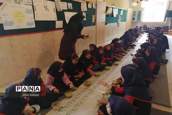 برگزاری جشن دهه فجر در مدارس داراب