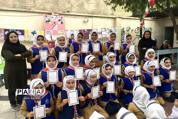 برگزاری جشن دهه فجر در مدارس داراب