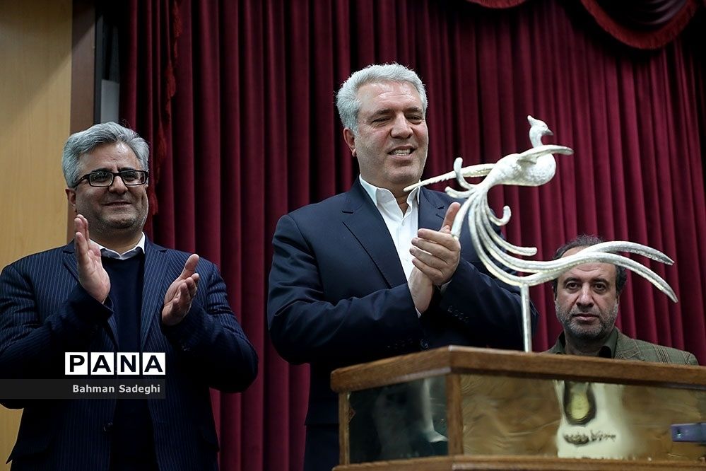 افتتاح سیزدهمین نمایشگاه بین المللی گردشگری و سی و سومین نمایشگاه ملی صنایع دستی تهران