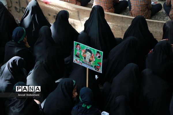 مروست ،میزبان سردار لاله های روشن