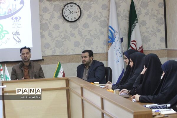 انتخابات هیأت رئیسه مجلس دانش آموزی استان قم