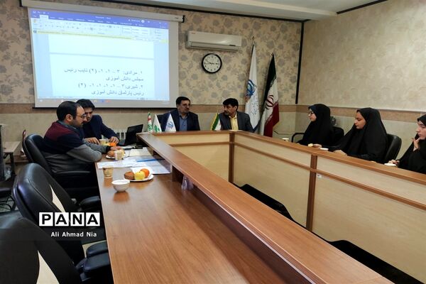 انتخابات هیأت رئیسه مجلس دانش آموزی استان قم