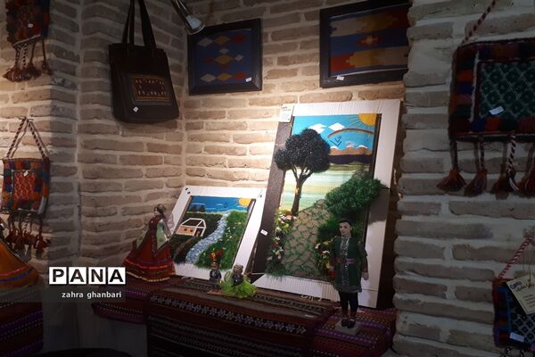 گشایش بازارچه صنایع دستی در سرای فاتح نی ریز