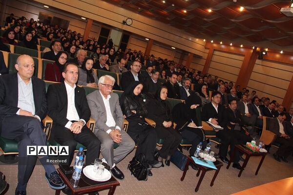 نشست کانون وکلای دادگستری مازندران با حضور معاون حقوقی رئیس جمهوری