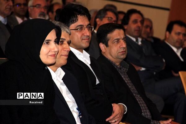 نشست کانون وکلای دادگستری مازندران با حضور معاون حقوقی رئیس جمهوری