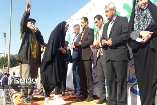 همایش پیاده‌روی ۲۰۰۰نفری بانوان فرهنگی ناحیه یک اهواز