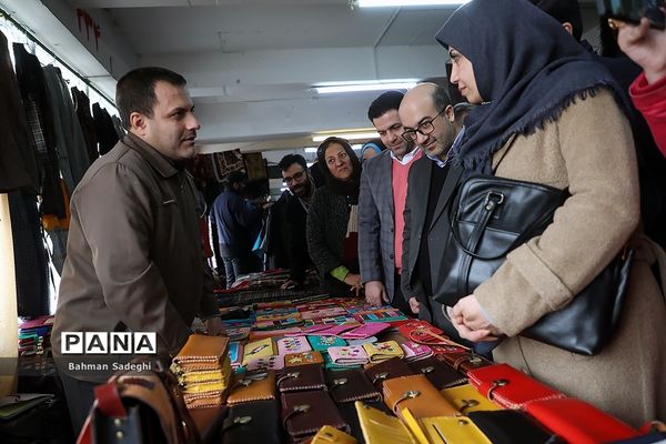 بازدید دو عضو شورای شهرتهران  ازجمعه بازار  پروانه