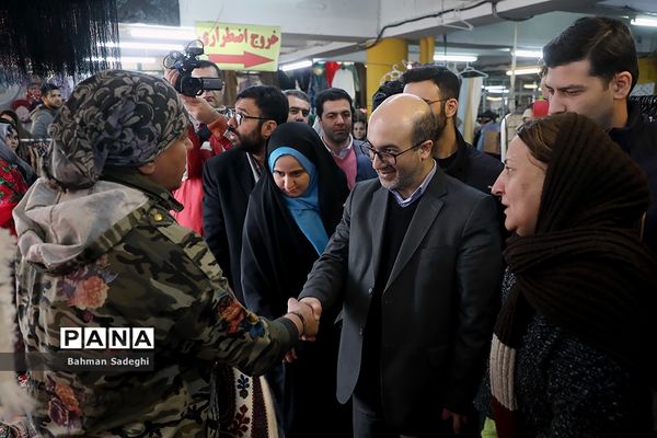 بازدید دو عضو شورای شهرتهران  ازجمعه بازار  پروانه