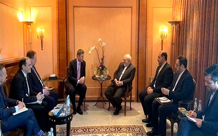 دیدار و گفتگوی ظریف با وزیر خارجه چک در مونیخ