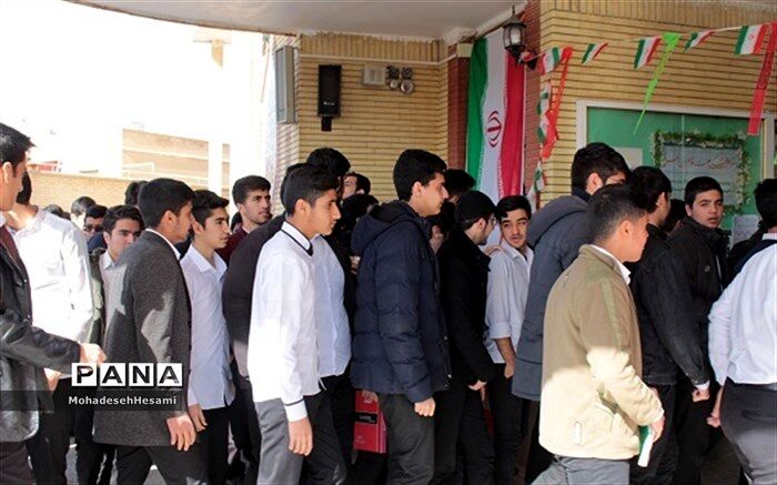مدیرکل آموزش و پرورش خراسان جنوبی خبر داد : حضور قریب 5 هزار رأی اولی در انتخابات مجلس