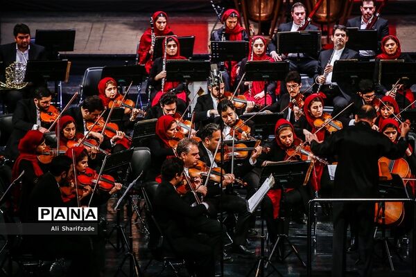 چهارمین شب سی و پنجمین جشنواره موسیقی فجر
