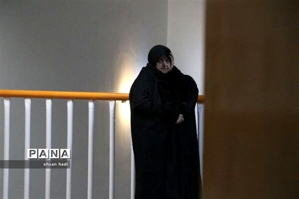 تجلیل از مادران و همسران توان یاب موفق