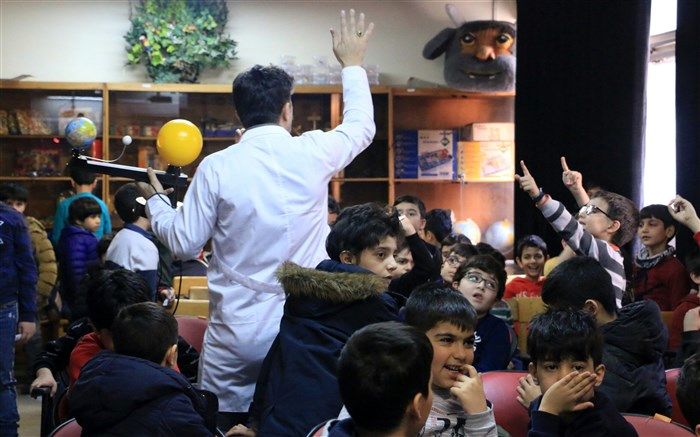 دانش آموزان در پارک اندیشمندان جوان کانون رضوان منطقه1