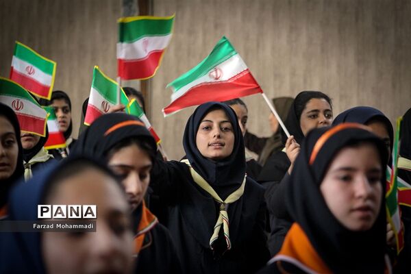 برگزاری مانور تشکیلاتی یاوران  انقلاب درچهاردانگه