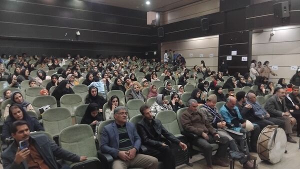 برگزاری مراسم گرامیداشت شب یلدا در نورآباد لرستان