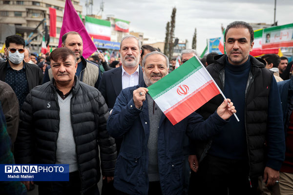 حضور وزیر آموزش و پرورش در راهپیمایی ۲۲ بهمن