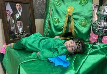 نوای «یا حسین» در گوش سربازان کوچک ایران