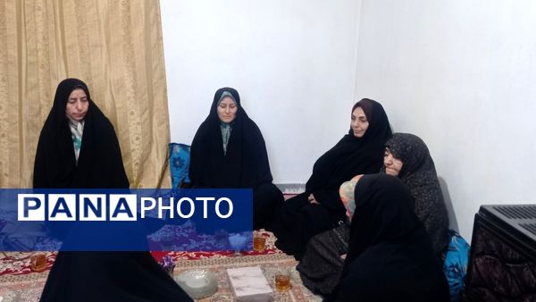 دیدار بانوان پایگاه پنج تن از مادر شهید یدالله علیزاده