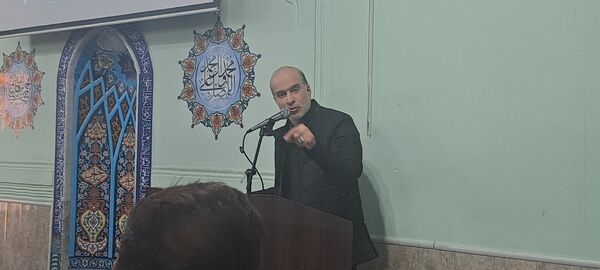 جلسه آموزش خانواده ویژه والدین پایه‌های دهم و یازدهم در دبیرستان شاهد ابوذر غفاری 