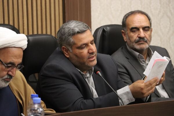 نشست هم‌اندیشی فرهنگیان تربت‌حیدریه با محوریت نهضت مدرسه‌سازی