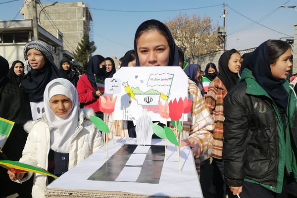 شکوه همبستگی مردم شهید پرور فشافویه در راهپیمایی ۲۲ بهمن