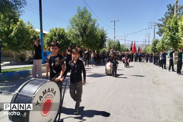 لردگان در ماتمِ عاشورا غرق شد