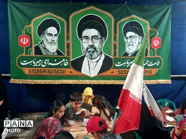  شبی آکنده از عطر رضوی در حسینیه فضل نیشابور