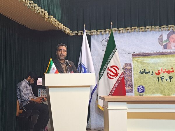 تقدیر از برگزیدگان دو رویداد رسانه‌ای «میثاق» و «سرباز مقاومت» در قم
