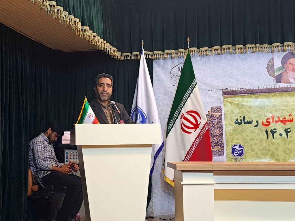 تقدیر از برگزیدگان دو رویداد رسانه‌ای «میثاق» و «سرباز مقاومت» در قم