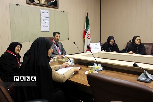 جلسه توجیهی مربیان راهنما و مربیان مدارس ویژه تشکل پیشتاز سازمان دانش‌آموزی استان البرز