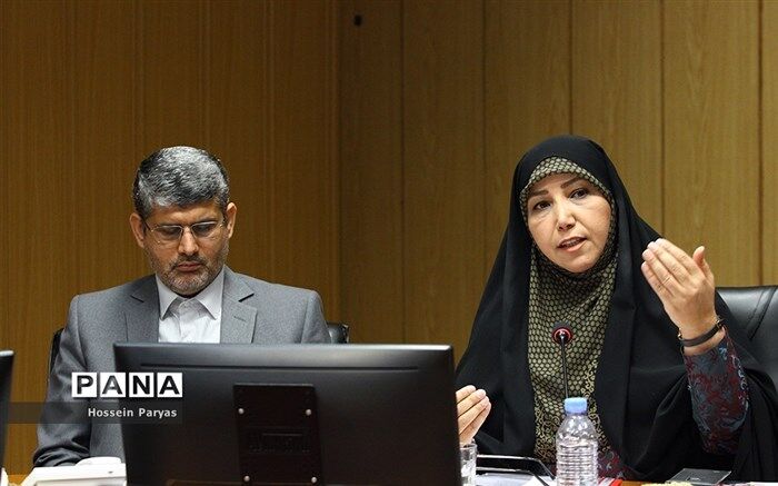 مینایی‌پور: بسته تعلیم و تربیت ویژه دختران به‌زودی ابلاغ می‌شود