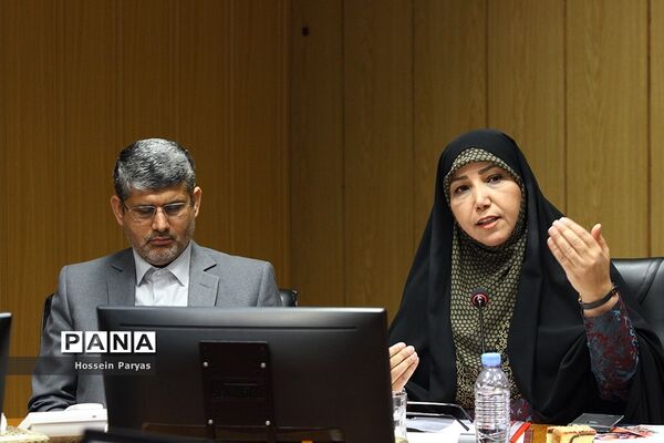آیین موافقت‌نامه بین وزارت آموزش و پرورش با معاونت ریاست‌جمهوری در امور زنان و خانواده
