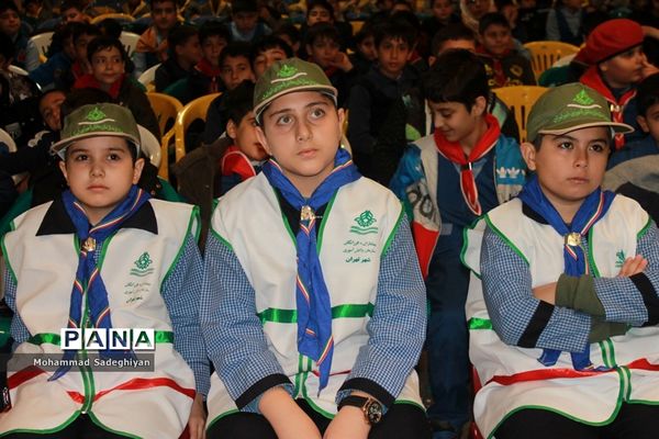 برگزاری همایش پیشتازان درکانون فرهنگی تربیتی آفتاب منطقه19