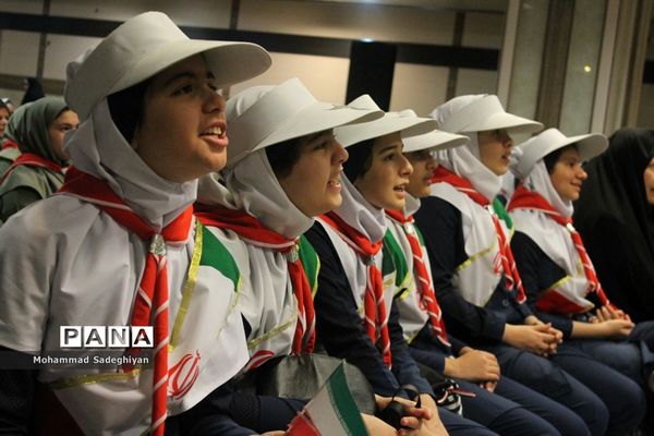 برگزاری همایش پیشتازان درکانون فرهنگی تربیتی آفتاب منطقه19