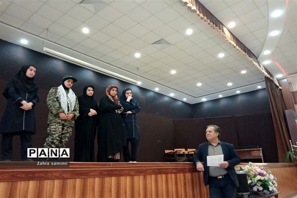 جشنواره سرود و نمایش مدارس  آباده