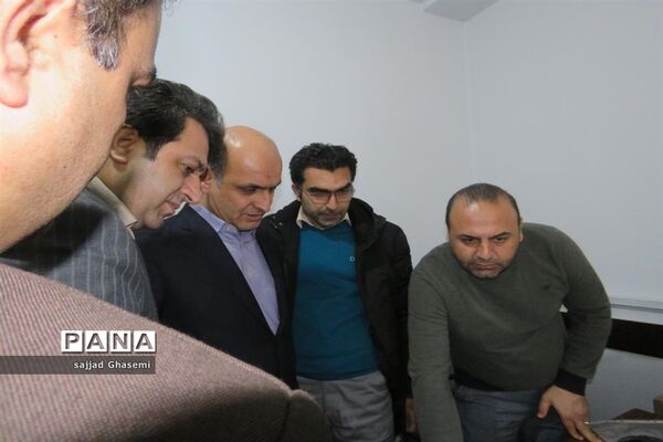 بازدید استاندار گلستان از صندوق های رای شعب استان