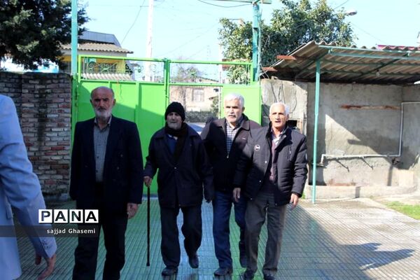 بازدید استاندار گلستان از صندوق های رای شعب استان