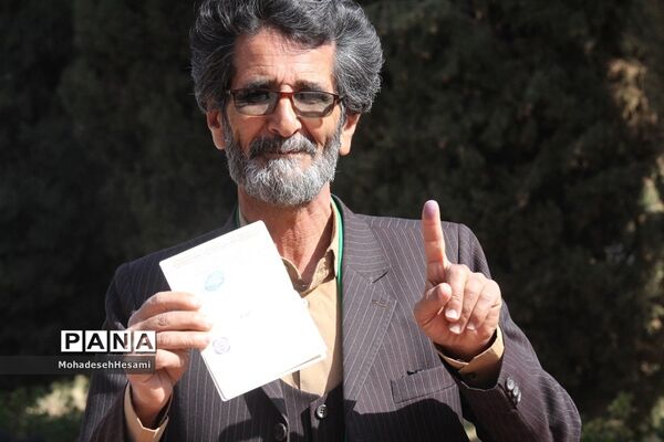 حضور با شکوه مردم شهرستان بیرجند در یازدهمین  انتخابات مجلس