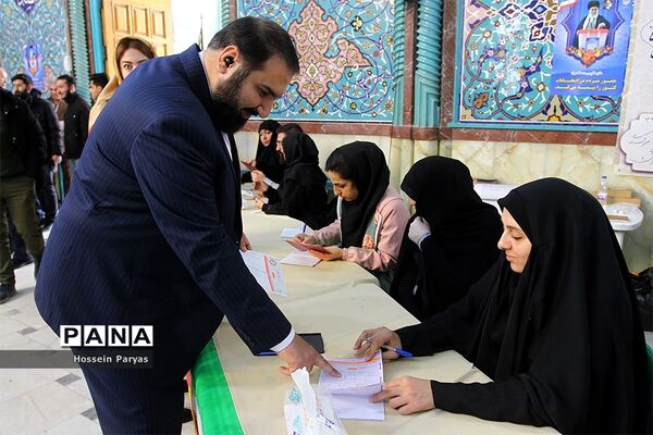 یازدهمین دوره انتخابات مجلس شورای اسلامی و میان‌دوره‌ای مجلس خبرگان رهبری