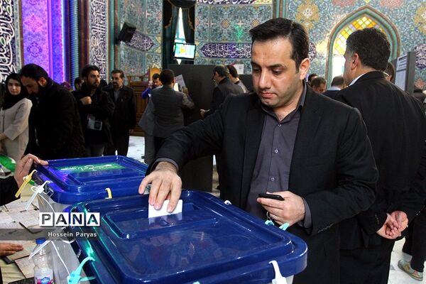 یازدهمین دوره انتخابات مجلس شورای اسلامی و میان‌دوره‌ای مجلس خبرگان رهبری